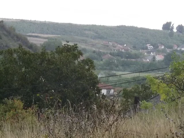 Hazai kőfejtő látképe, lépcsőzetes bányaműveléssel
